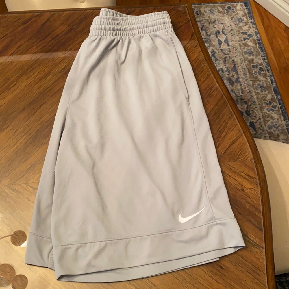 Nike shorts with Pockets, EUC